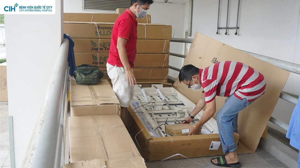 Công ty IFF Holding kính tặng Trung tâm Hồi sức tích cực Covid-19 20 giường bệnh