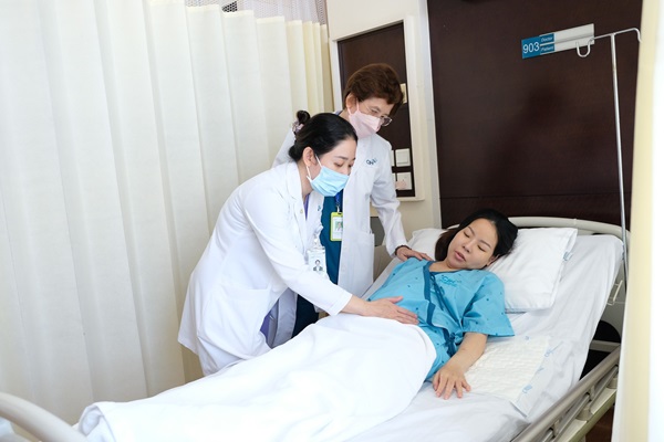 Cứu sống sản phụ bị nhau cài răng lược thể nặng