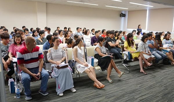 Dạy con hiệu quả từ trong bụng mẹ