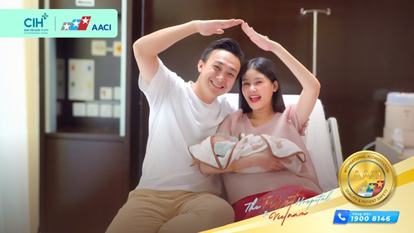 Hoa hậu đại dương Lê Âu Ngân Anh trải nghiệm sinh con nghỉ dưỡng 5.0 tại Bệnh viện Quốc tế City