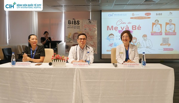 Hội thảo Chăm sóc Mẹ và Bé sau sinh thu hút hơn 100 khách tham dự Hội thảo Chăm sóc Mẹ và Bé sau sinh thu hút hơn 100 khách tham dự