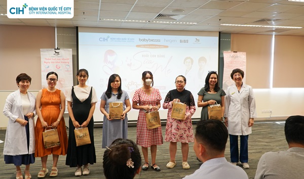 Hội thảo “Nuôi Con Bằng Sữa Mẹ” thành công tốt đẹp