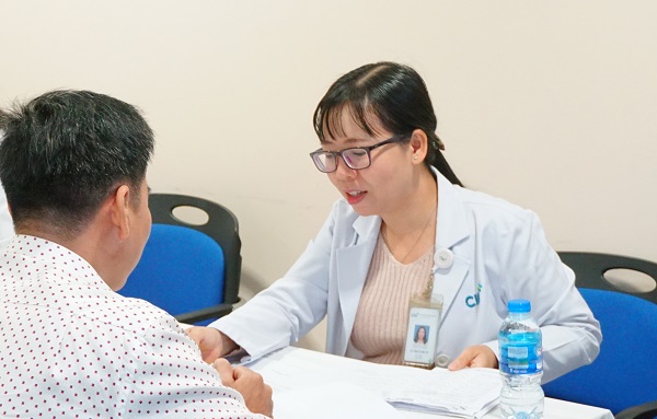 Tham gia câu lạc bộ bệnh nhân tim mạch và đột quỵ