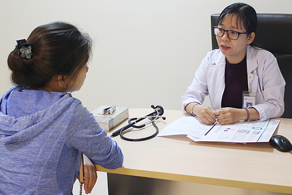 Trầm cảm sau sinh đừng cố chịu một mình  Trầm cảm sau sinh đừng cố chịu một mình