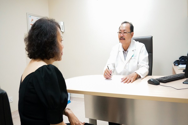 TS.BS Võ Văn Sĩ tư vấn trực tuyến về hội chứng vai gáy vào 23/01 2 ts bs vo van si tu van truc tuyen ve hoi chung vai gay vao 23 01 66f8216952cd5